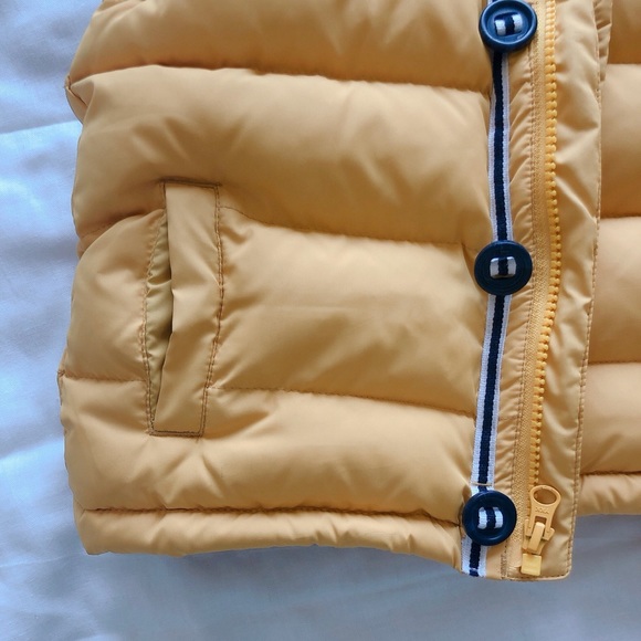 Gymboree Down Vest - Picture 10 of 10